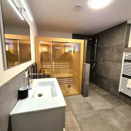 Apartment 21136 *